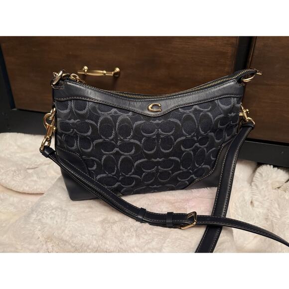 EXCELLENT CONDITION Denim leather coach purse - Picture 1 of 10